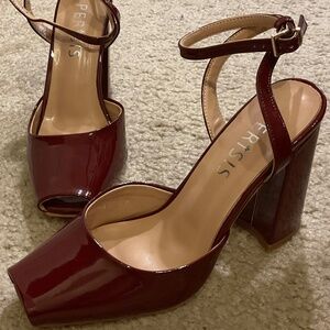 Perisis High Heels